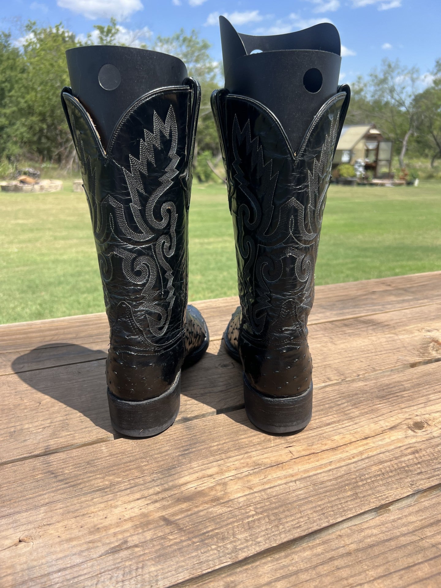 Lucchese Men’s Black Full Quill Ostrich Cowboy Boots, Round Toe, Size 11.5 B
