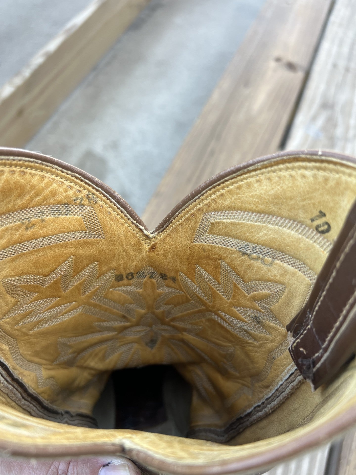Tony Lama Men's Brown Sea Turtle Cowboy Boots, Round Toe Size 8 D