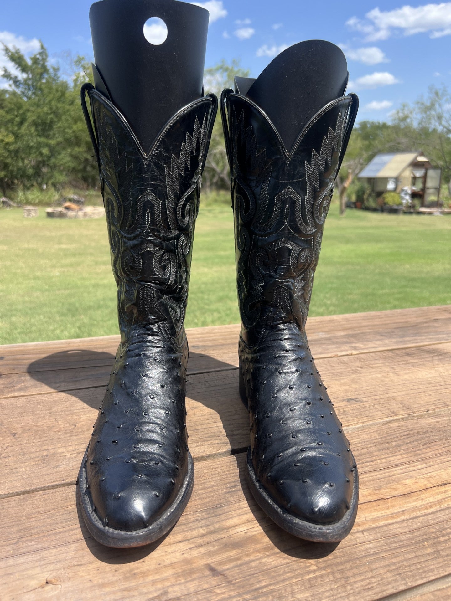 Lucchese Men’s Black Full Quill Ostrich Cowboy Boots, Round Toe, Size 11.5 B